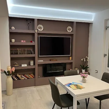 Melissa Apartment *